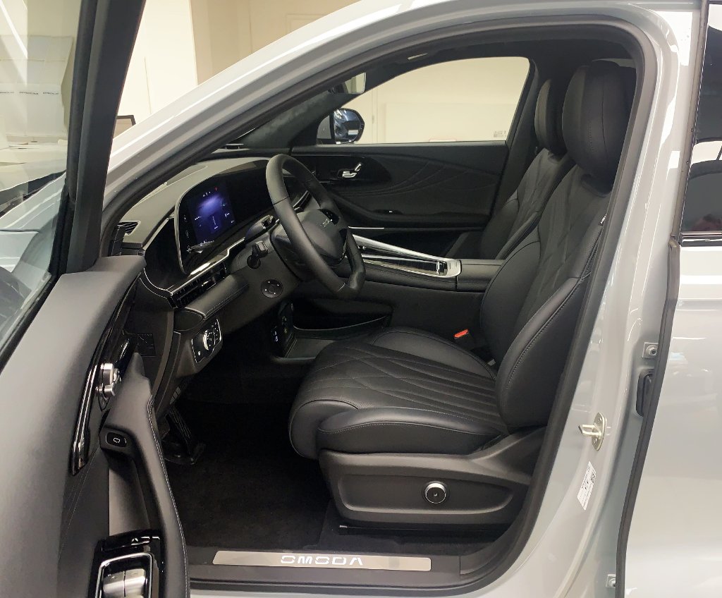 Vozidlo OMODA 9 SHS