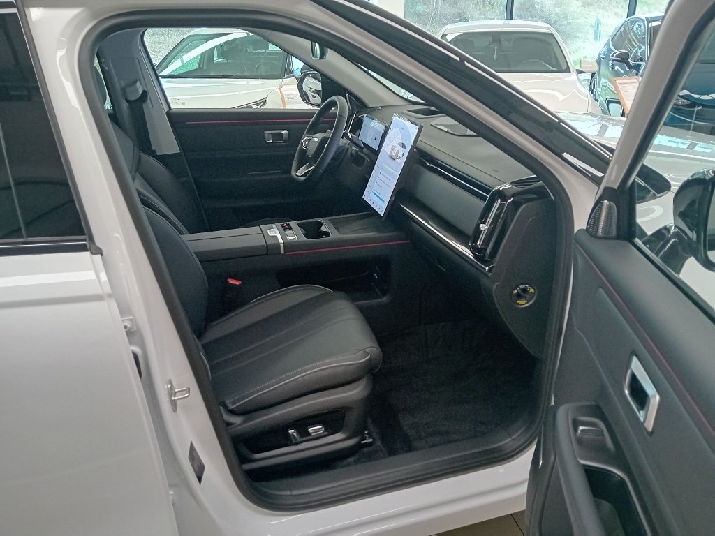 Vozidlo JAECOO 7 SHS