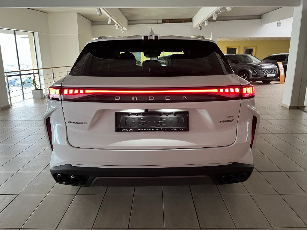 Vozidlo OMODA 9 SHS