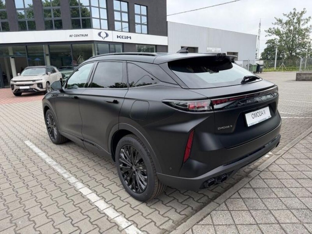 Vozidlo OMODA 9 SHS-P
