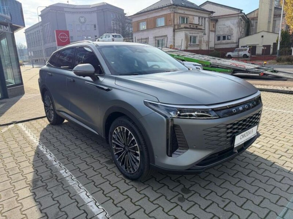 OMODA 9 SHS