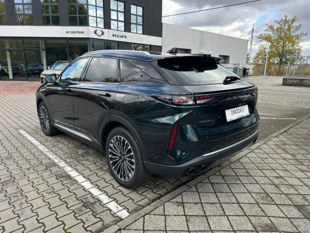 Vozidlo OMODA 9 SHS-P