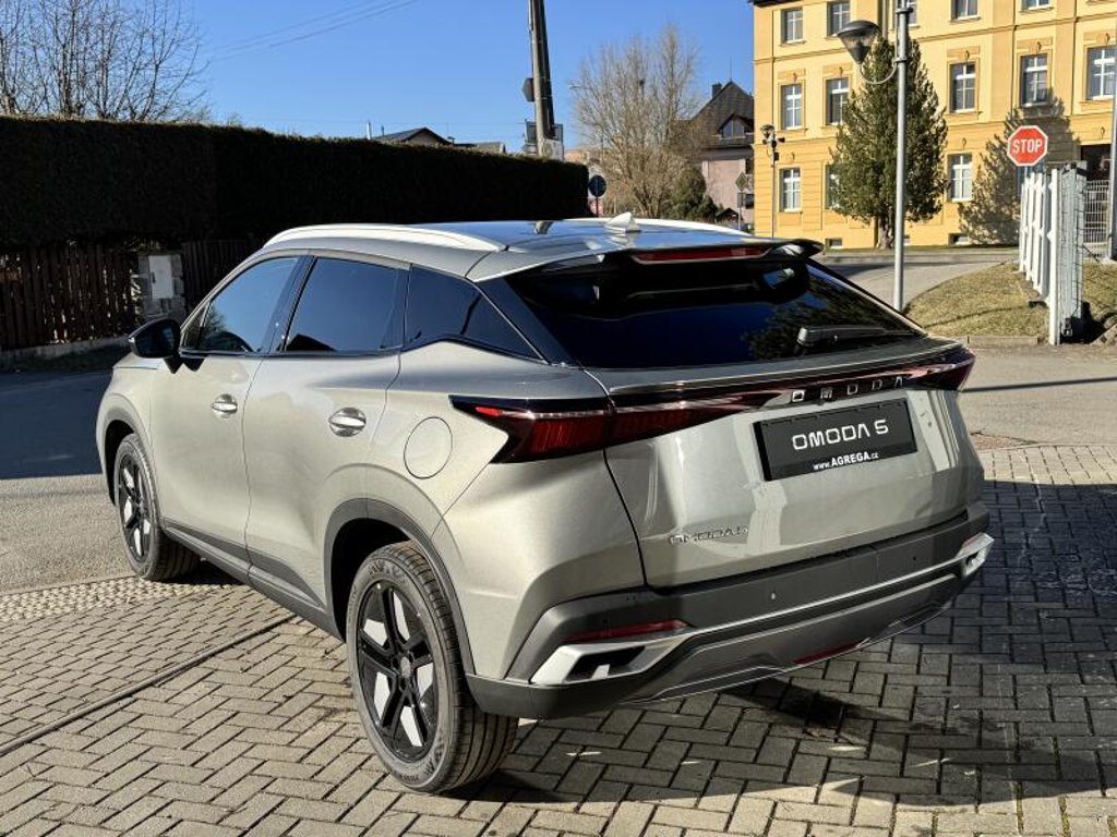 OMODA 5