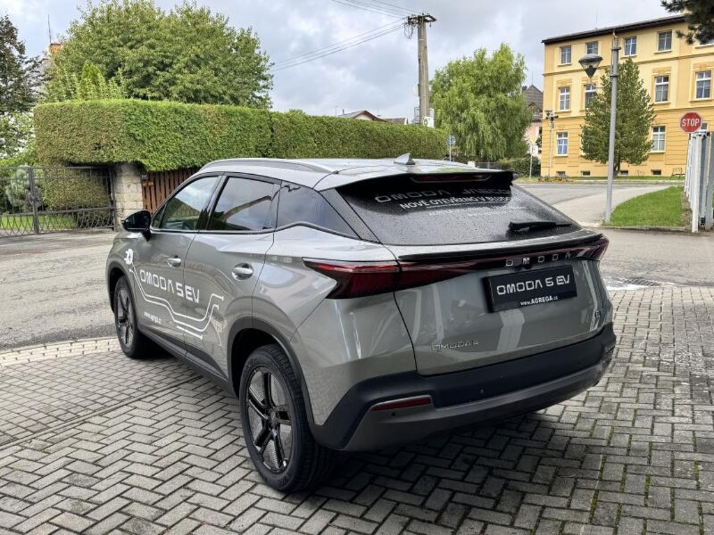 OMODA 5 EV