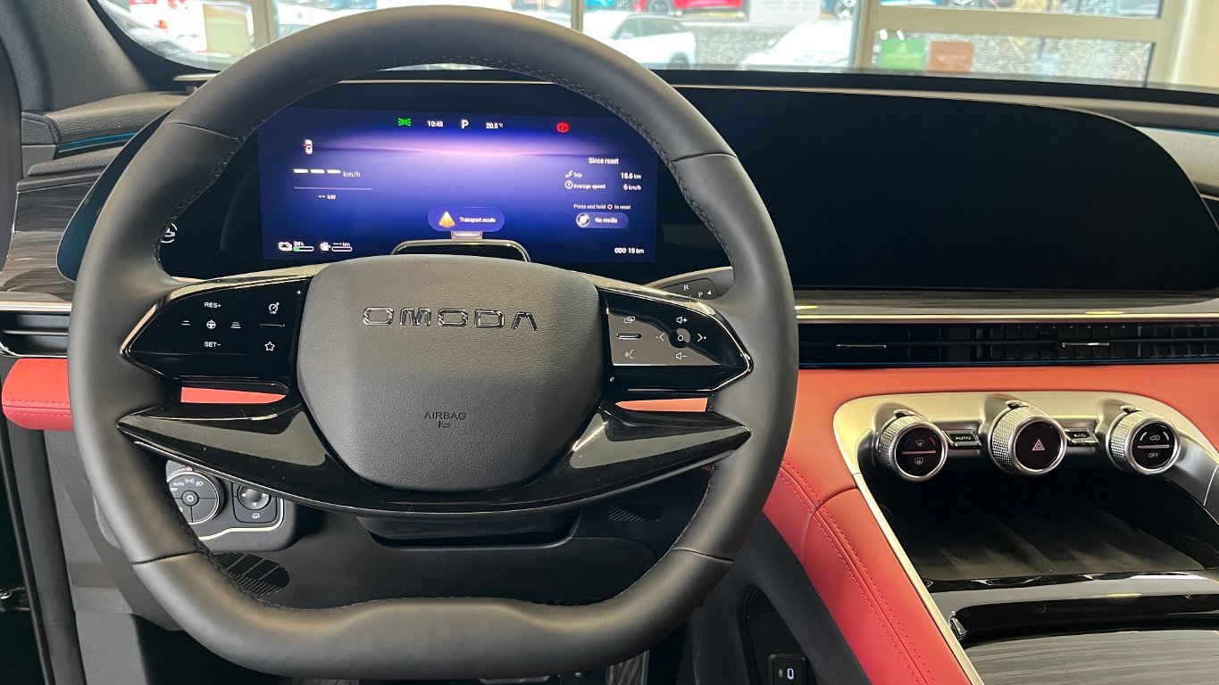 Vozidlo OMODA 9 SHS