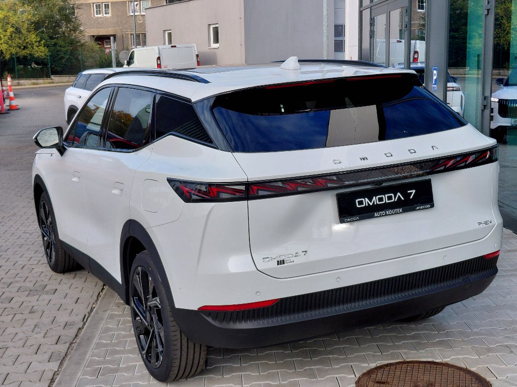 Vozidlo OMODA 7 SHS-P