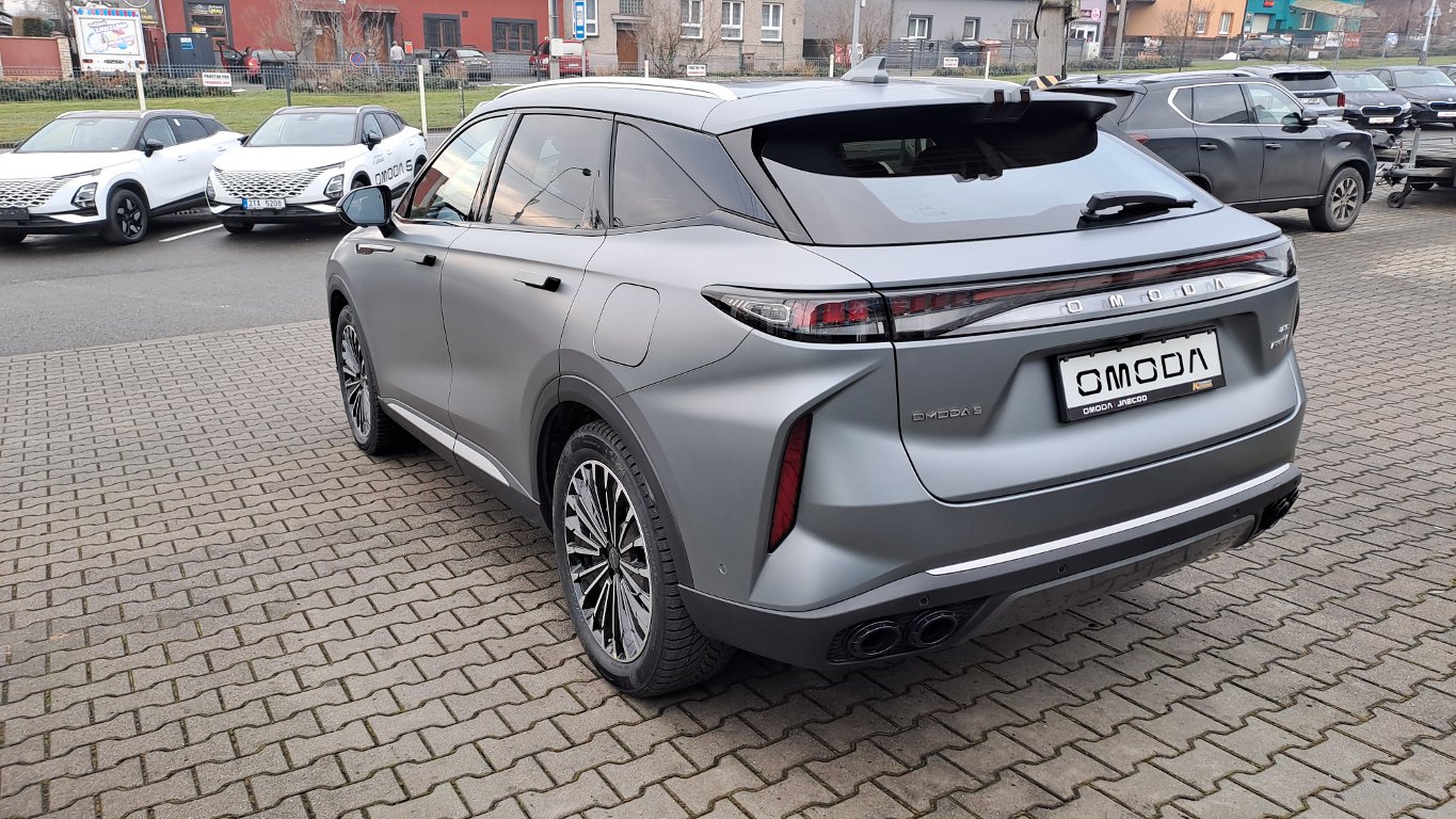 Vozidlo OMODA 9 SHS