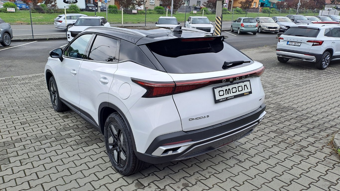 Vozidlo OMODA 5 SHS-H