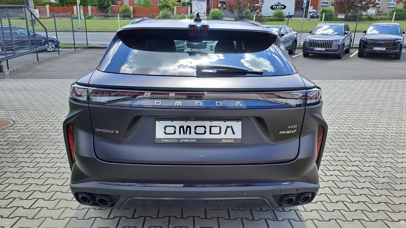 Vozidlo OMODA 9 SHS