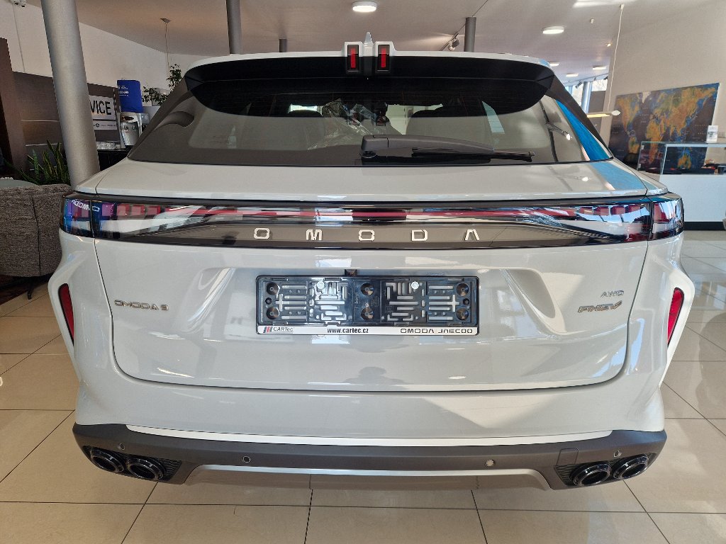 Vozidlo OMODA 9 SHS