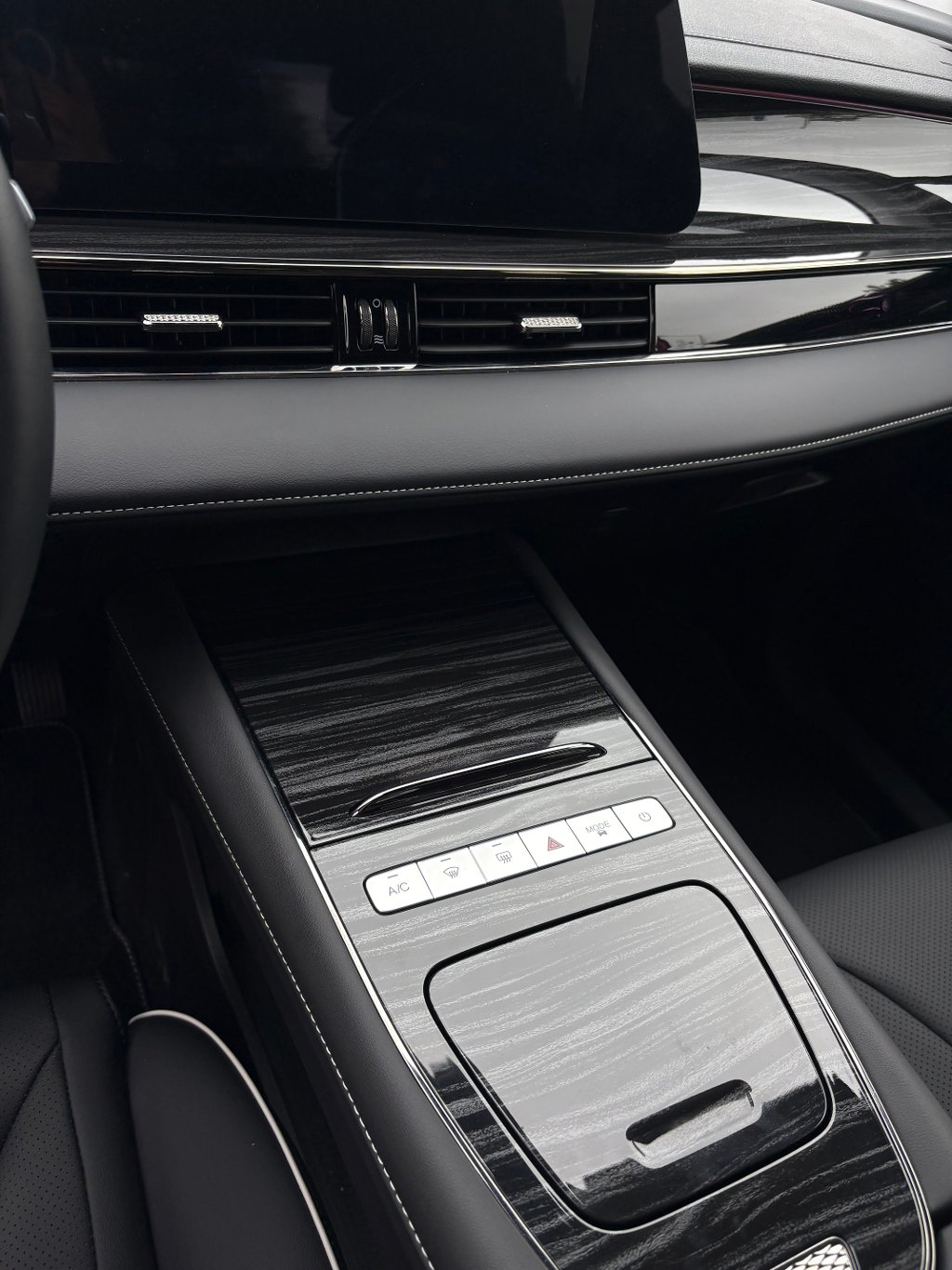 Vozidlo OMODA 5 SHS-H
