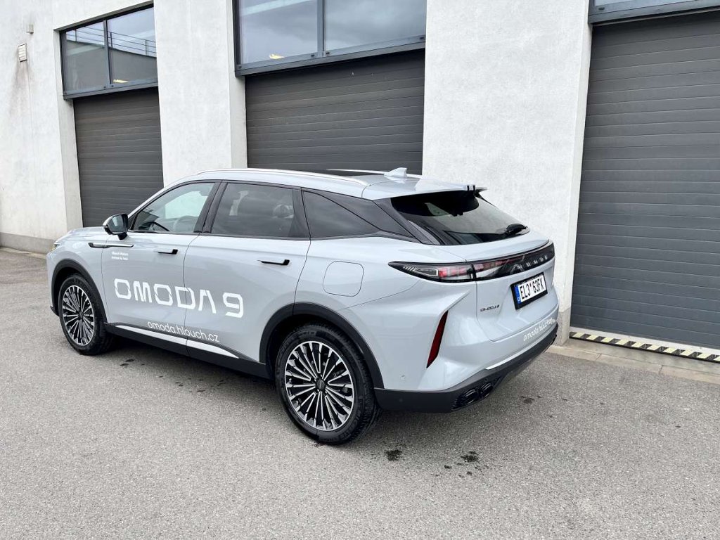 OMODA 9 SHS