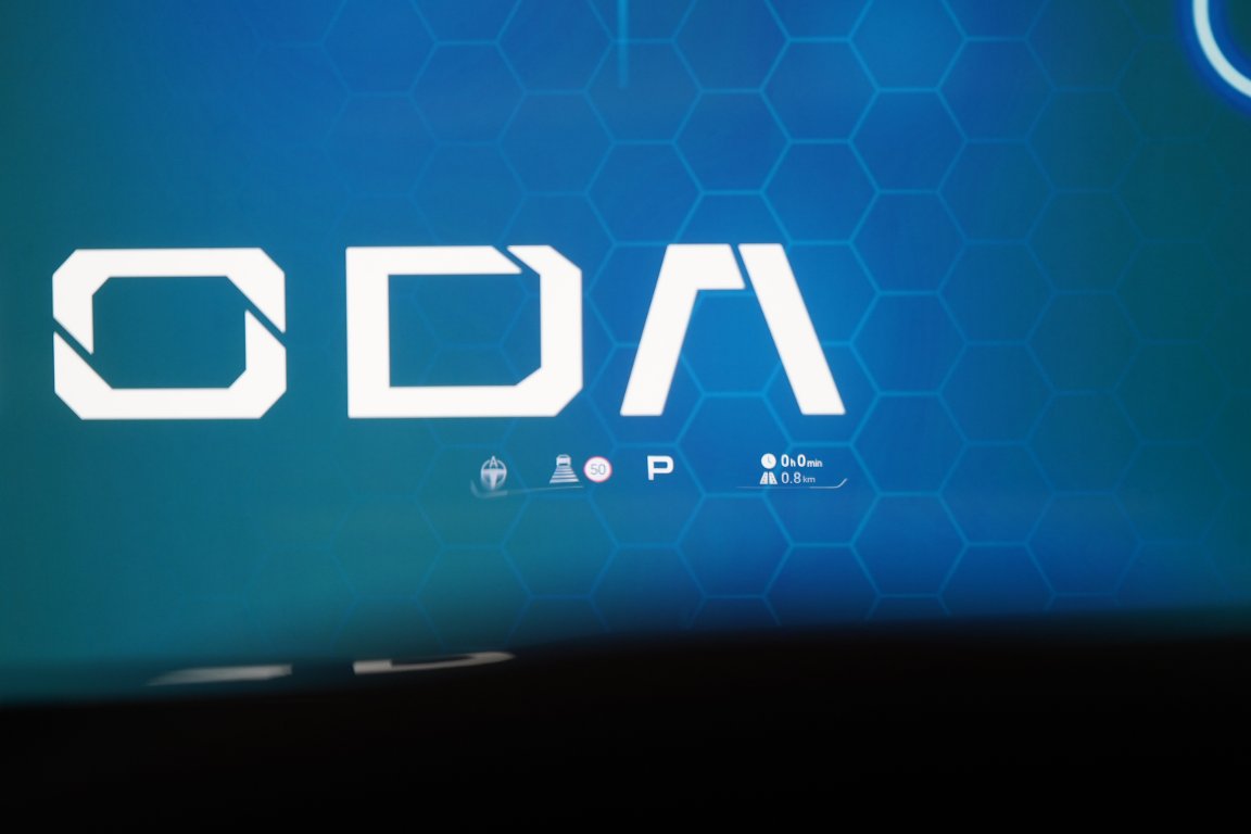 Vozidlo OMODA 9 SHS-P