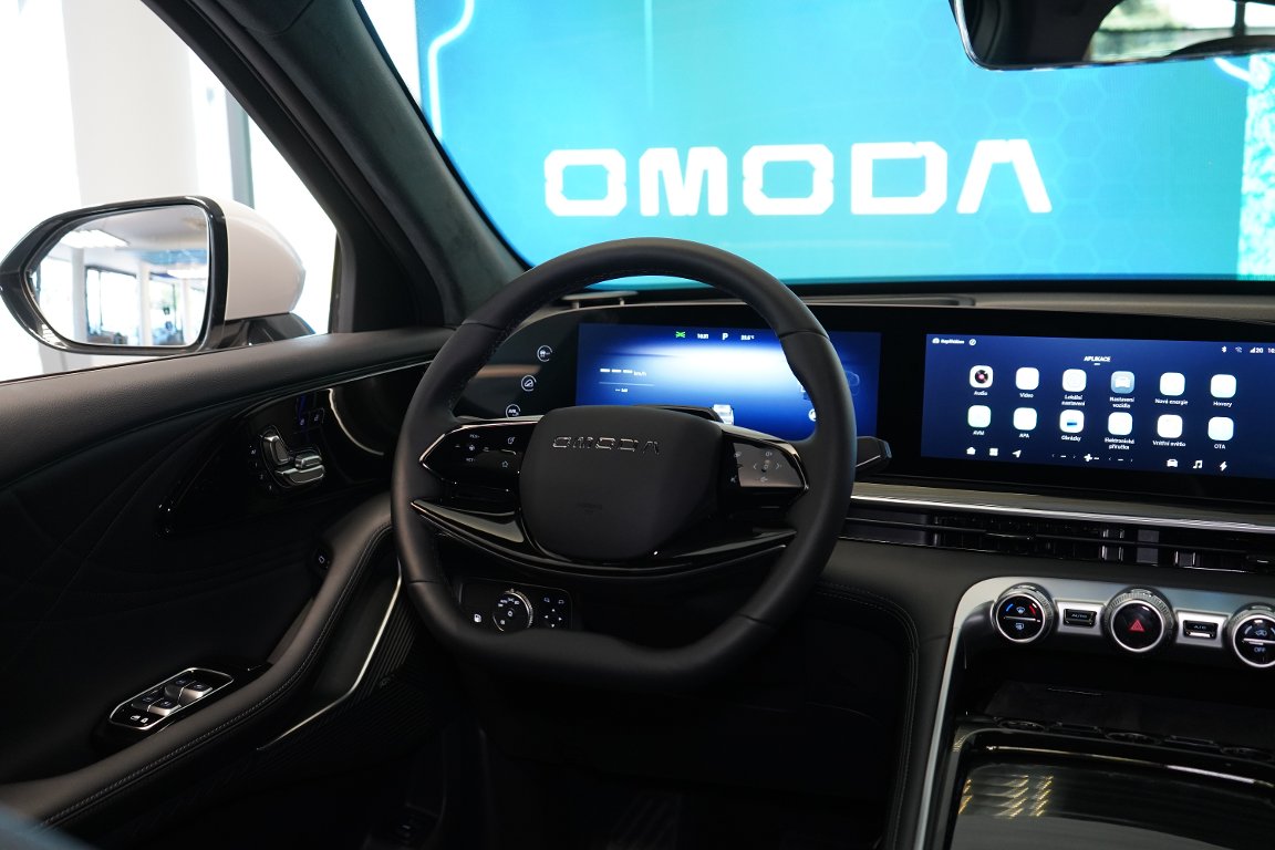 Vozidlo OMODA 9 SHS