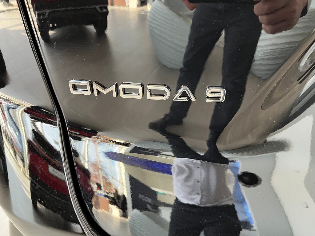 Vozidlo OMODA 9 SHS