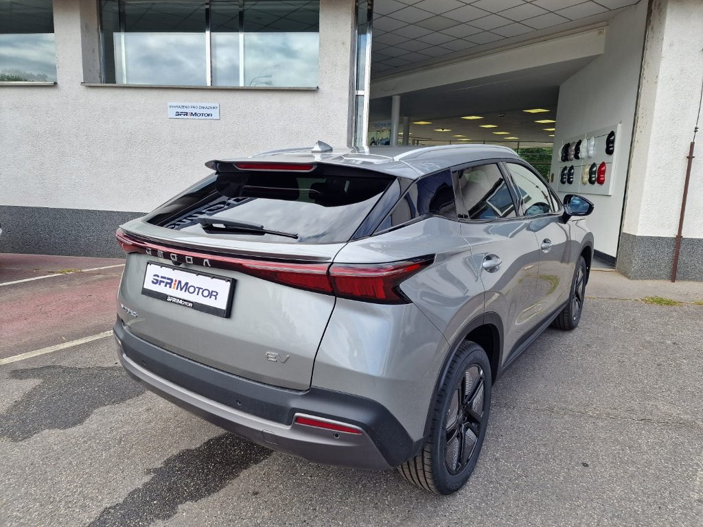 OMODA 5 EV
