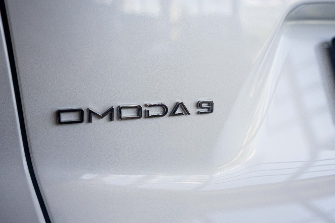 Vozidlo OMODA 9 SHS