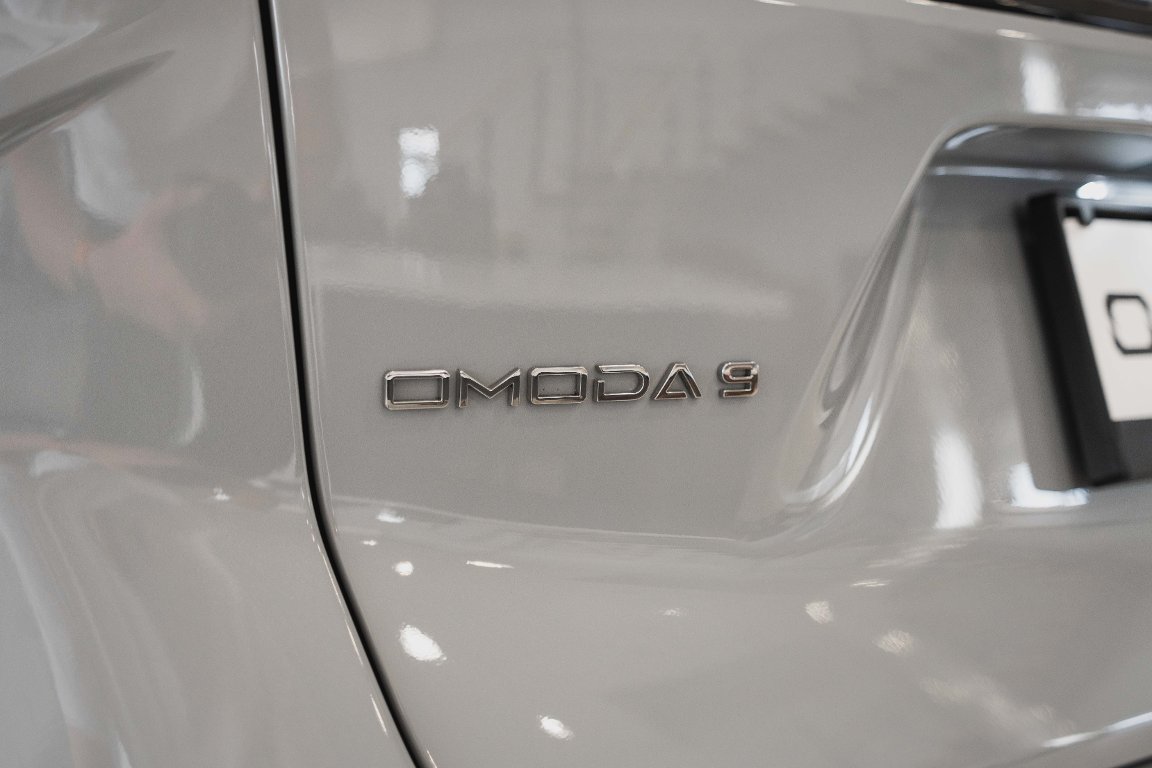 Vozidlo OMODA 9 SHS