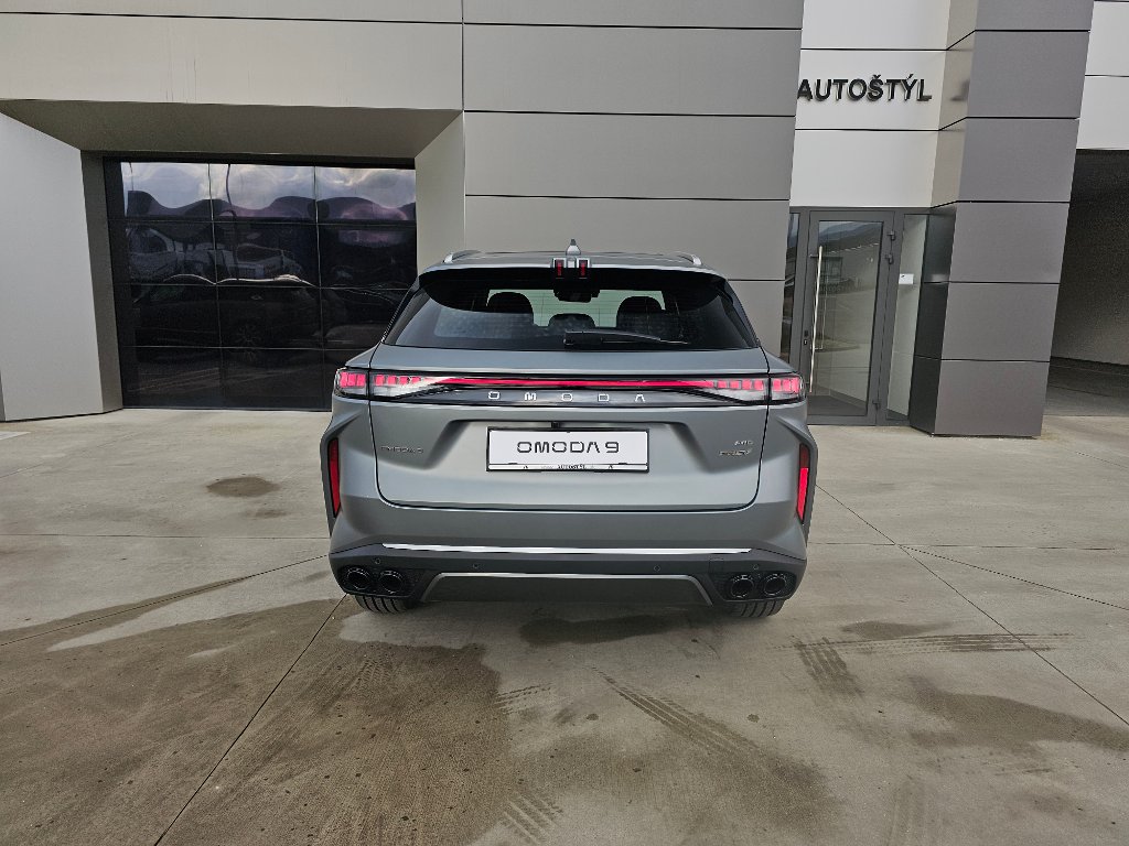 Vozidlo OMODA 9 SHS
