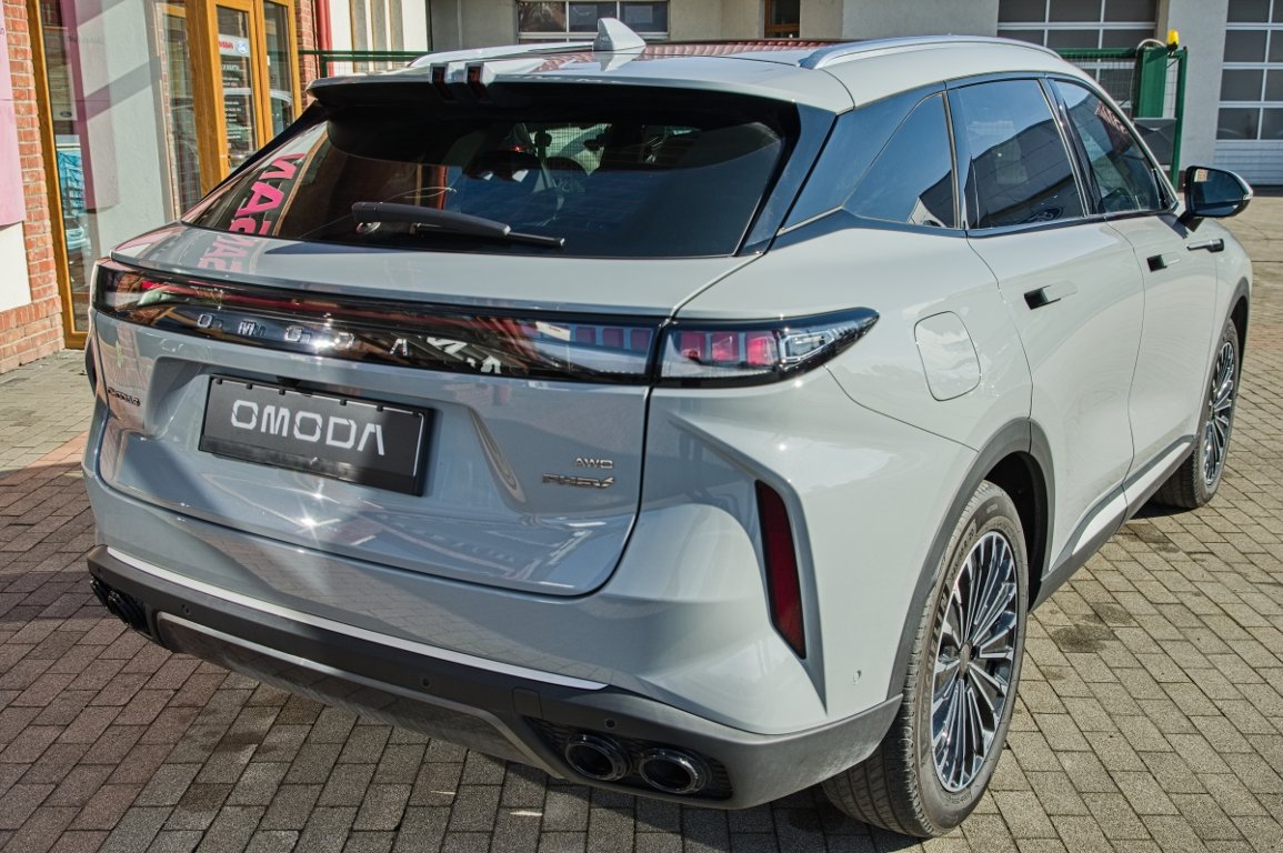 OMODA 9 SHS
