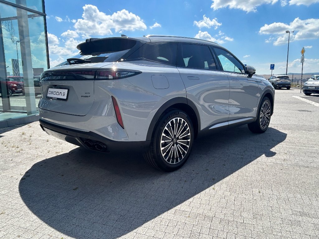 OMODA 9 SHS