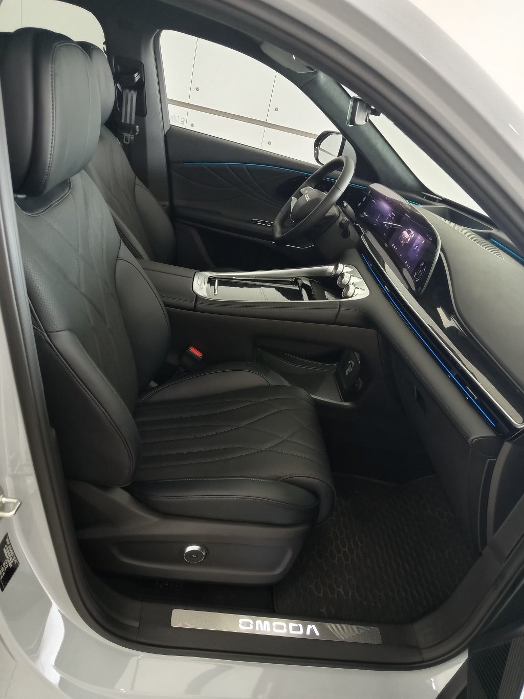 Vozidlo OMODA 9 SHS