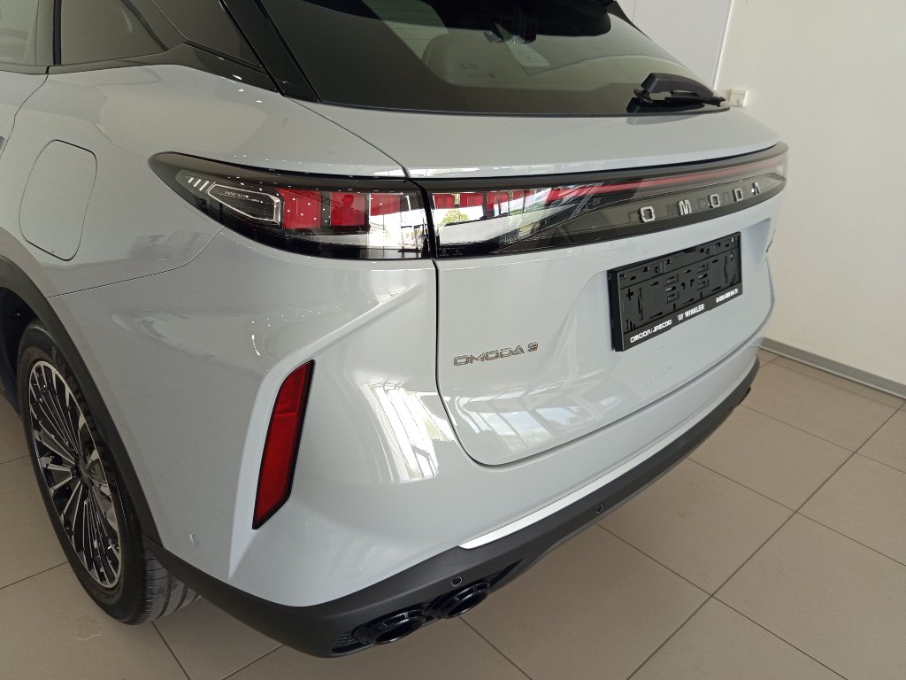 Vozidlo OMODA 9 SHS
