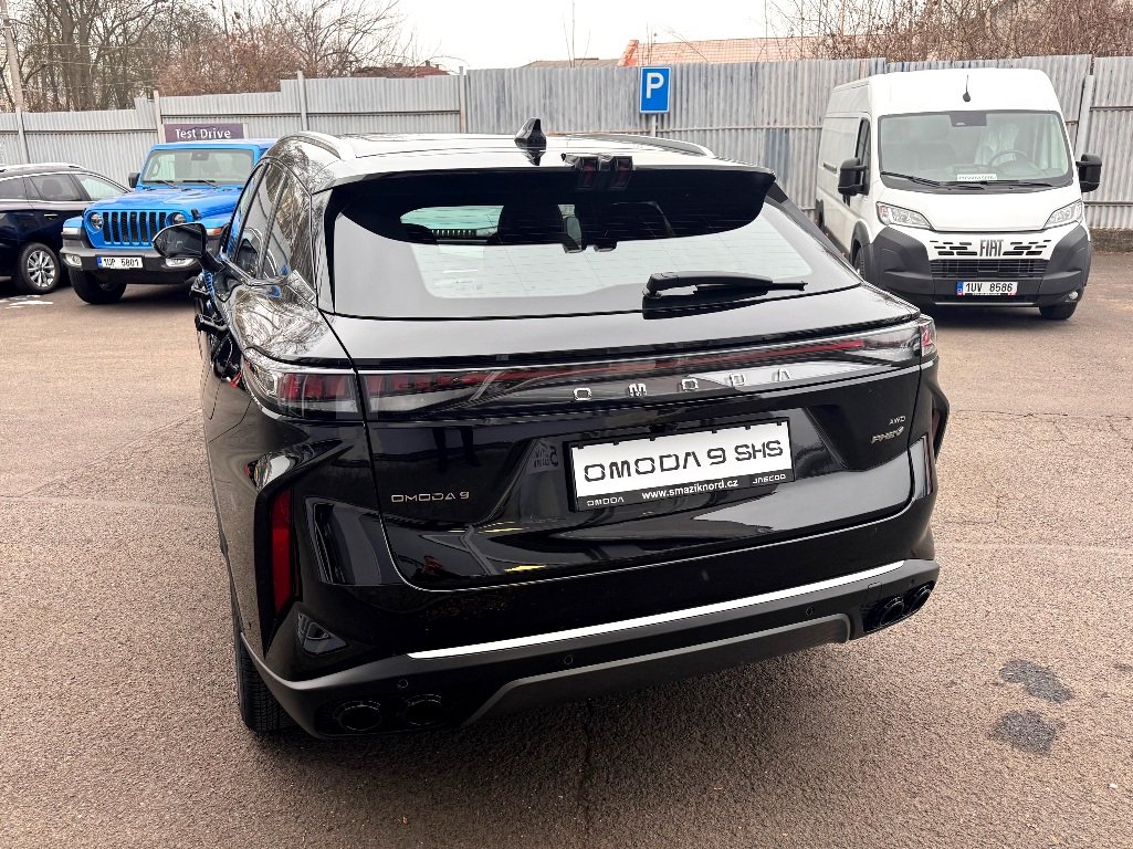 Vozidlo OMODA 9 SHS