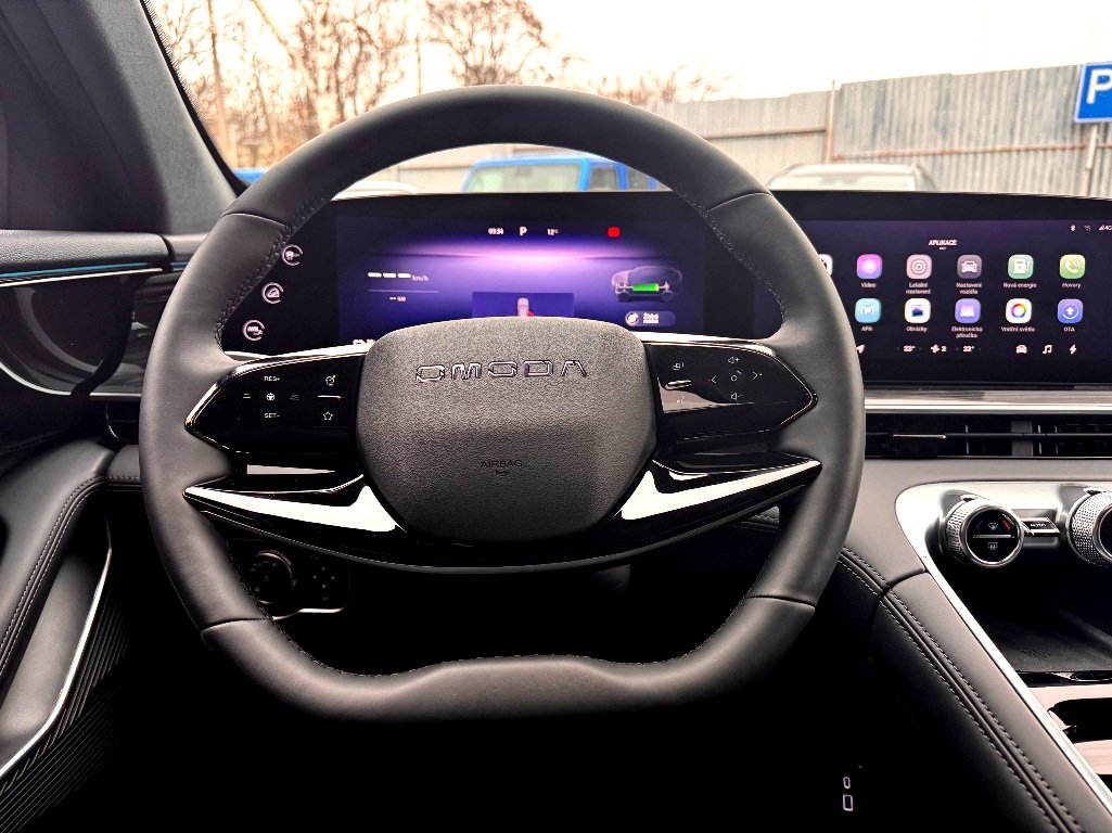 Vozidlo OMODA 9 SHS